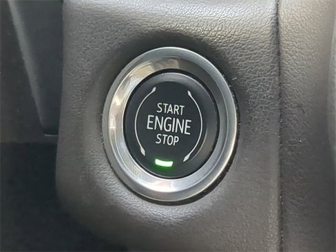 Used 2021 Chevrolet Suburban LT w/ LT Signature Package image 36