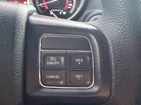 Used 2018 Dodge Journey SXT w/ Blacktop Package image 26