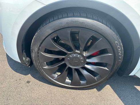 Used 2023 Tesla Model Y Performance AWD/4WD image 20
