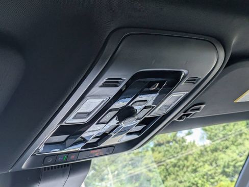 New 2026 Chevrolet Suburban High Country AWD/4WD image 26