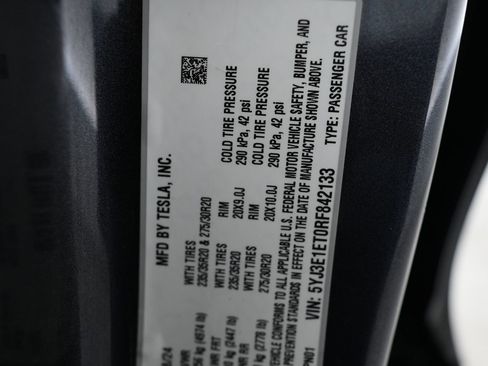 Used 2024 Tesla Model 3 Performance image 29