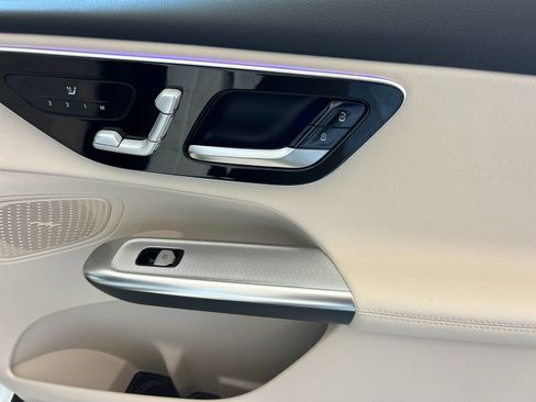 New 2026 Mercedes-Benz GLC 300 image 20