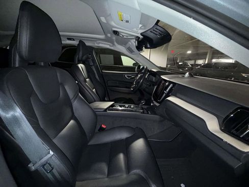Used 2018 Volvo XC60 T6 Inscription w/ Convenience Package AWD/4WD image 4
