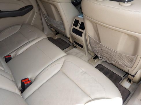 Used 2014 Mercedes-Benz ML 350 2WD image 23