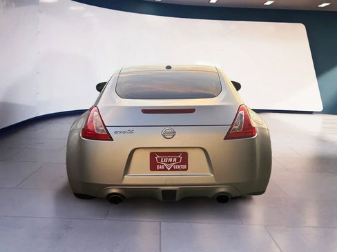 Used 2010 Nissan 370Z Touring image 4