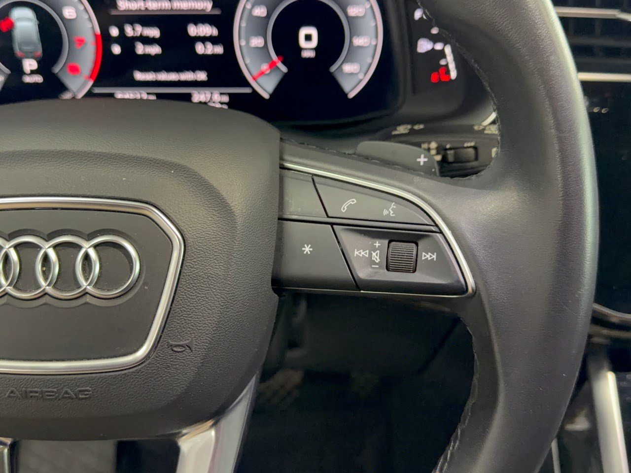 Used 2021 Audi Q7 2.0T Premium w/ Convenience Package AWD/4WD image 19