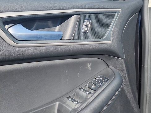 Certified 2024 Ford Edge SEL image 8