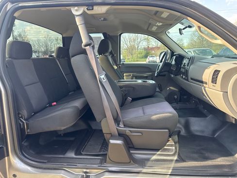 Used 2013 Chevrolet Silverado 1500 W/T AWD/4WD image 15