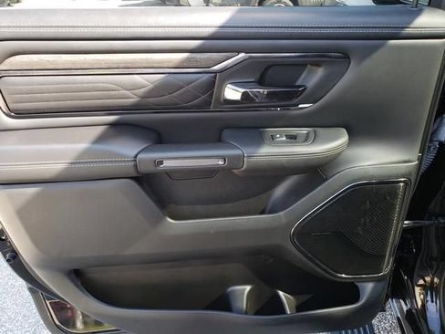 Used 2025 RAM 1500 Limited AWD/4WD image 13