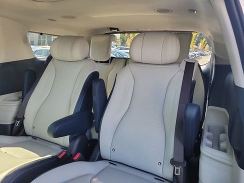 New 2026 Kia Carnival SX Prestige image 11