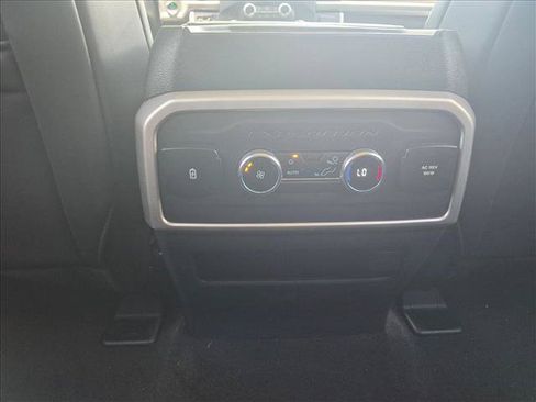 Used 2024 Ford Expedition Max XLT AWD/4WD image 15
