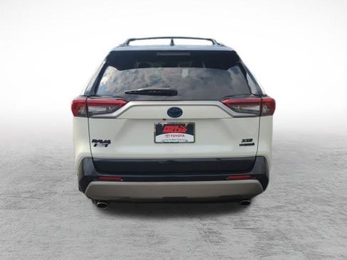 Certified 2022 Toyota RAV4 XSE AWD/4WD image 6