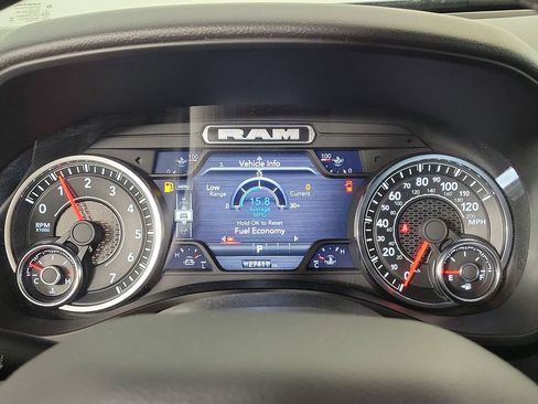 Used 2025 RAM 1500 Big Horn AWD/4WD image 17