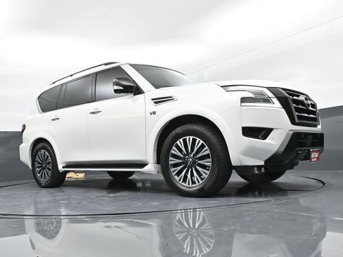 Used 2021 Nissan Armada SL w/ Midnight Edition Package image 30