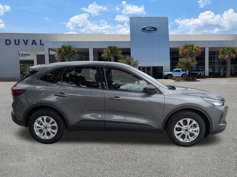 Used 2025 Ford Escape Active image 3