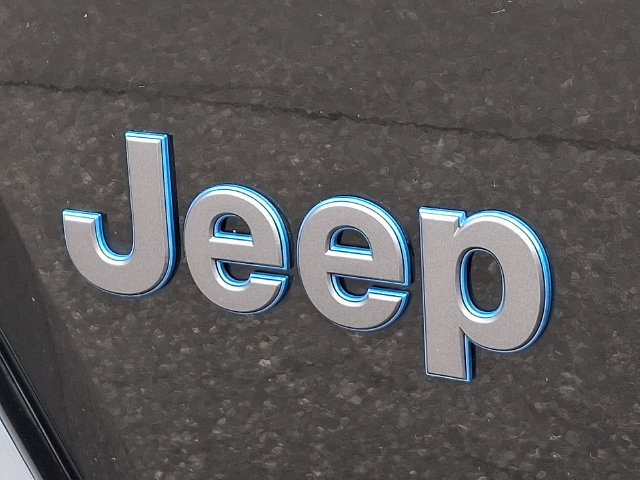 Used 2024 Jeep Wrangler Unlimited AWD/4WD image 31