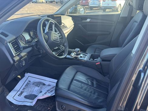 Used 2023 Audi Q5 2.0T Premium w/ Convenience Package image 8