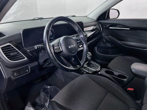 Used 2024 Kia Seltos X-Line AWD/4WD image 9