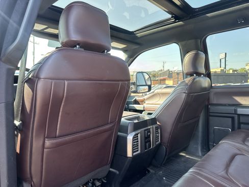 Used 2017 Ford F350 Platinum w/ Platinum Ultimate Package image 29