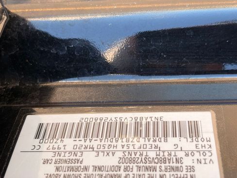 Certified 2025 Nissan Sentra SV FWD image 33