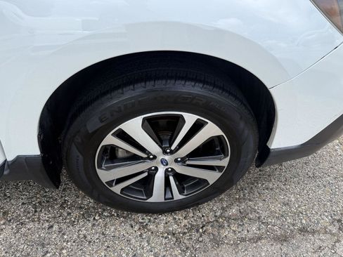 Used 2019 Subaru Outback 2.5i Limited w/ Popular Package #2 AWD/4WD image 34