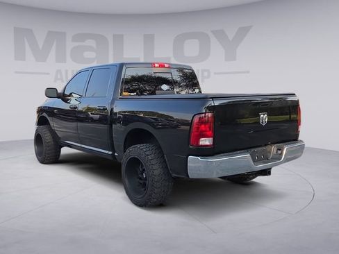 Used 2020 RAM 1500 Classic SLT w/ Luxury Group AWD/4WD image 3