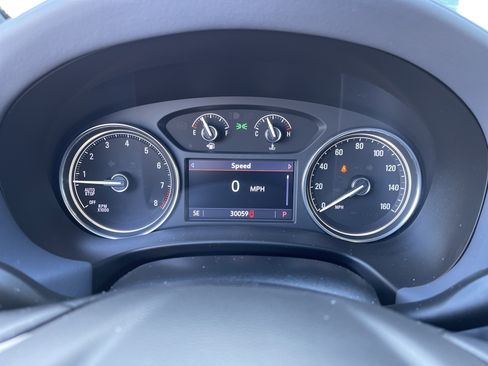 Used 2023 Buick Enclave Essence image 23