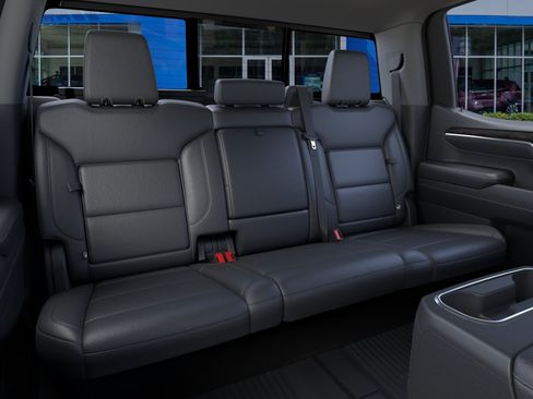 Used 2025 Chevrolet Silverado 1500 LTZ AWD/4WD image 18