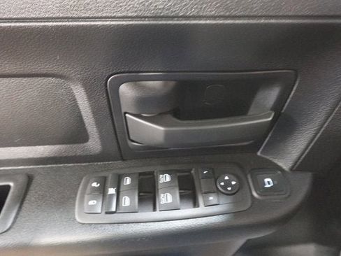 Used 2023 RAM 3500 Tradesman w/ Convenience Group image 8