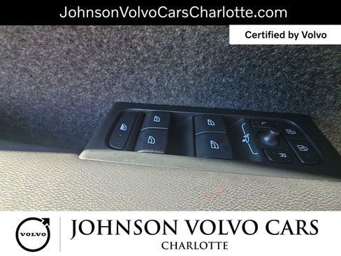 Certified 2025 Volvo XC40 B5 Plus image 30