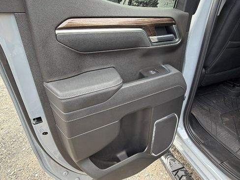 Used 2025 Chevrolet Silverado 1500 RST AWD/4WD image 22