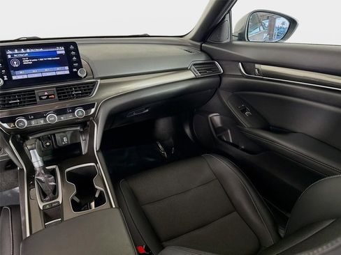 Used 2018 Honda Accord Sport image 23