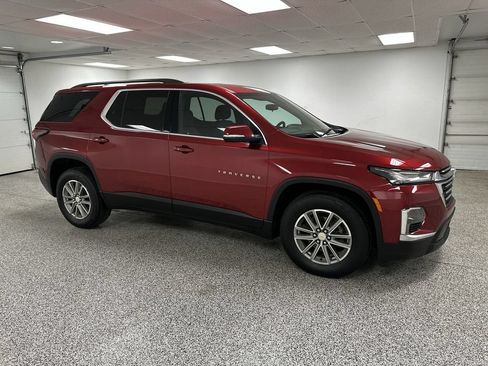 Used 2023 Chevrolet Traverse LT w/ LPO, Floor Liner Package AWD/4WD image 2
