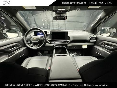 Used 2024 Chevrolet Silverado EV W/T AWD/4WD image 38