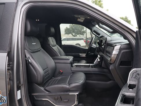 Used 2025 Ford F350 Platinum AWD/4WD image 29