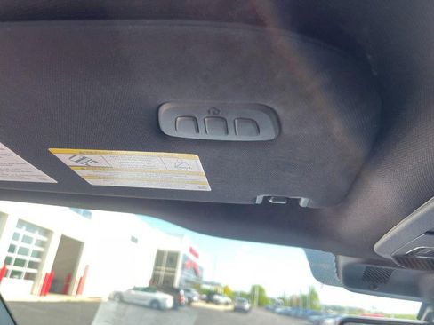 Used 2024 Ford F150 Lariat AWD/4WD image 44