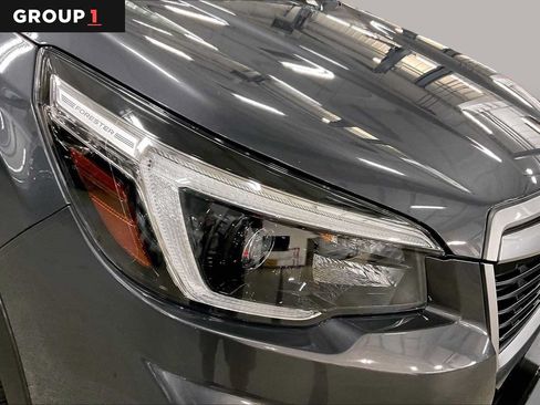 Used 2021 Subaru Forester Premium AWD/4WD image 28