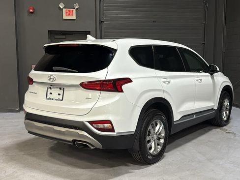Used 2019 Hyundai Santa Fe SEL AWD/4WD image 4