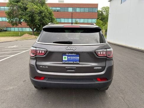 Used 2020 Jeep Compass Latitude w/ Cold Weather Group AWD/4WD image 7
