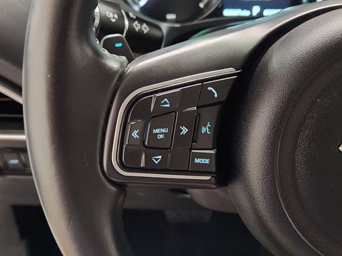Used 2020 Jaguar F-PACE Premium AWD/4WD image 49