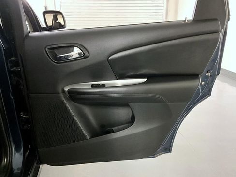 Used 2014 Dodge Journey SXT AWD/4WD image 17