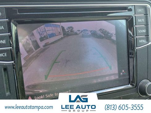 Used 2016 Volkswagen Passat 1.8T SE FWD image 19