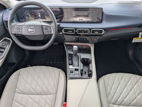 New 2026 Nissan Sentra SL FWD image 8