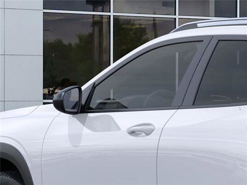 New 2026 Chevrolet Trax ACTIV w/ Sunroof Package image 12