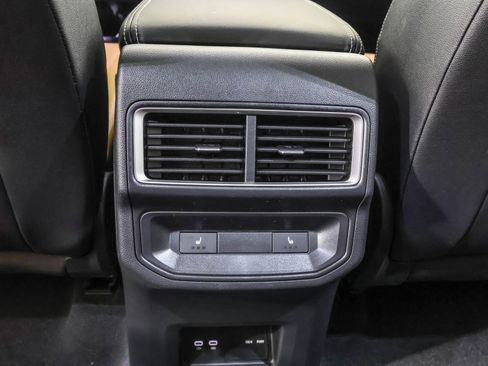New 2026 Volkswagen Atlas Cross Sport SEL AWD/4WD image 36