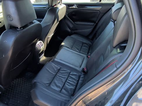 Used 2013 Volkswagen GTI Driver's Edition image 9