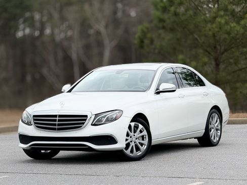 Used 2017 Mercedes-Benz E 300 image 7