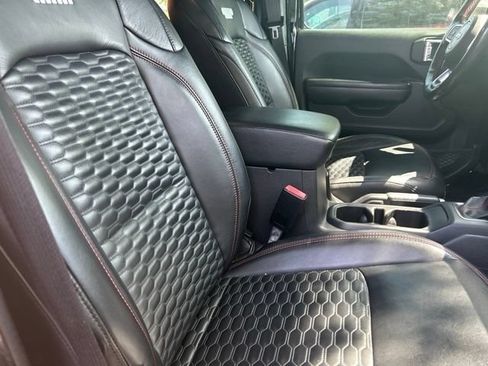 Used 2021 Jeep Wrangler Unlimited Rubicon AWD/4WD image 5