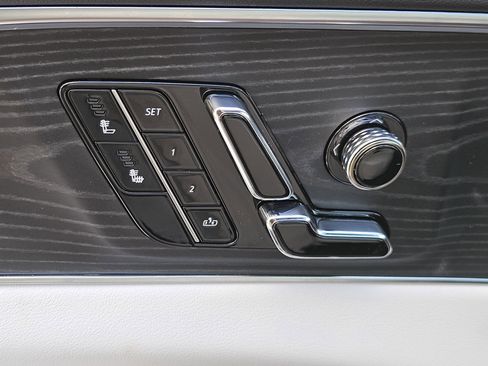 New 2025 Cadillac Lyriq Sport image 21