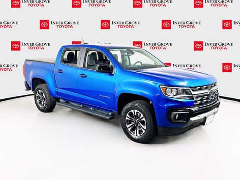 Used 2022 Chevrolet Colorado Z71 AWD/4WD image 3